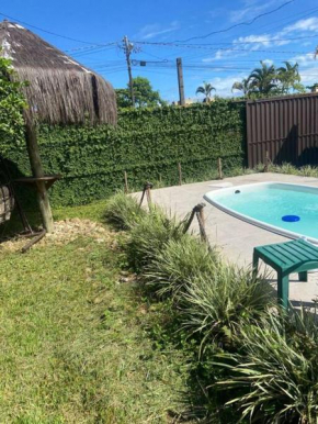 Casa com piscina a 500 metros da praia
